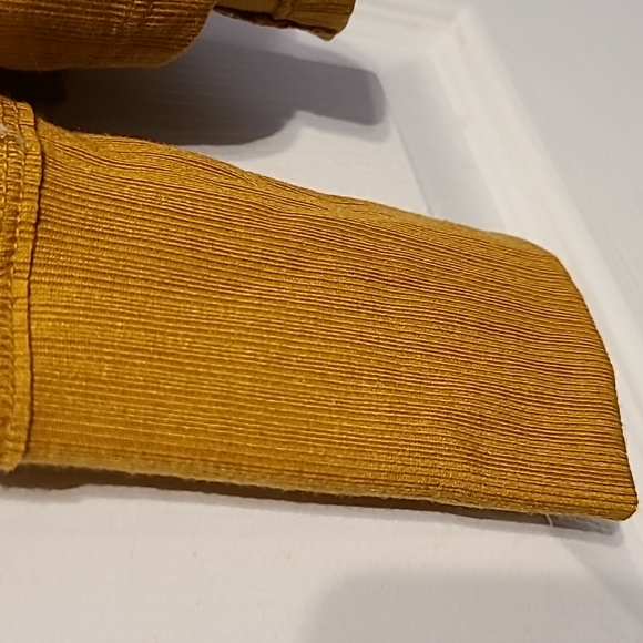 SO BRAND WOMENS MEDIUM TOP "WARM GINGER". OVER SIZED HENLEY TEE - Picture 4 of 10